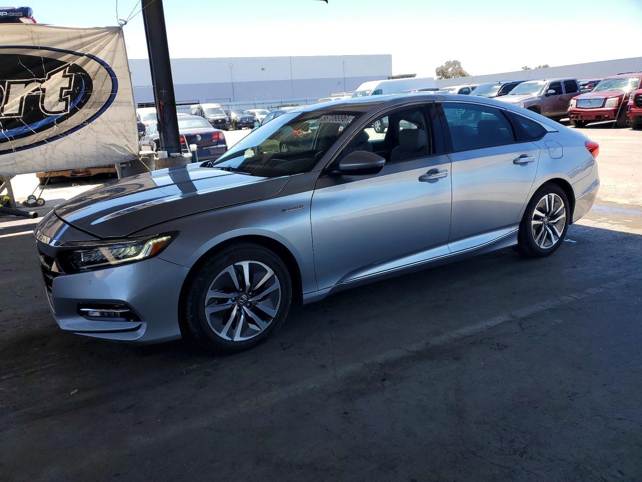 Salvage Honda Accord Image