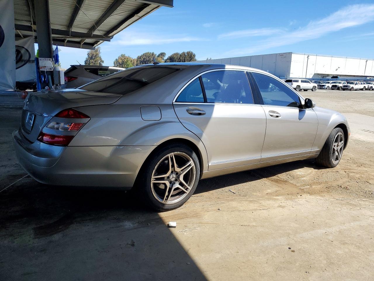 Mercedes-Benz S-Class 550