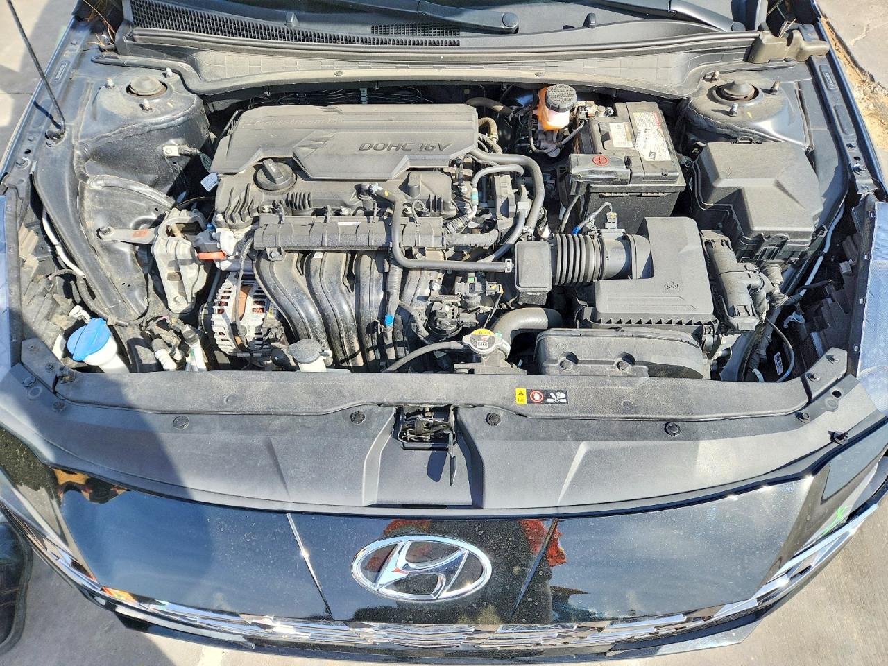 Hyundai ELANTRA Sel