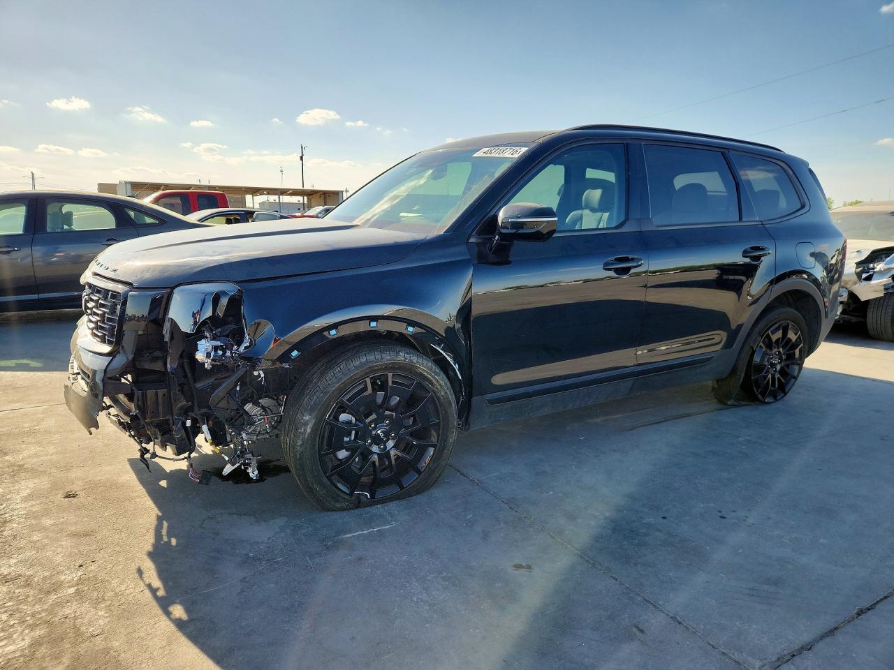 Salvage Kia Telluride Image