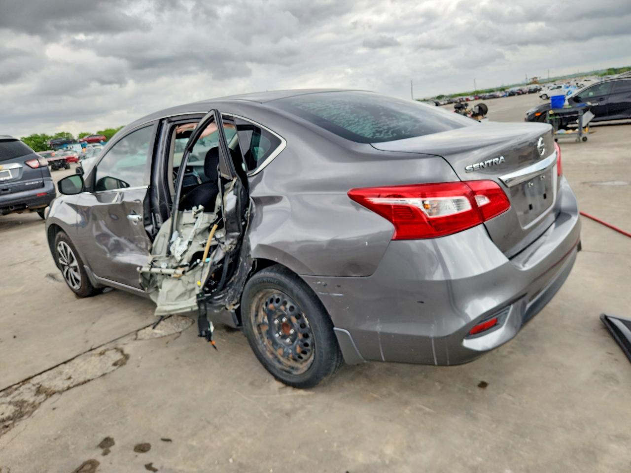 Nissan Sentra S