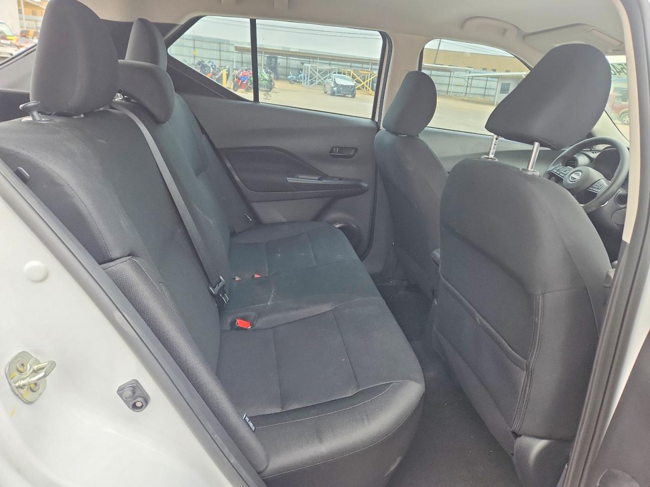 Nissan Kicks Play S