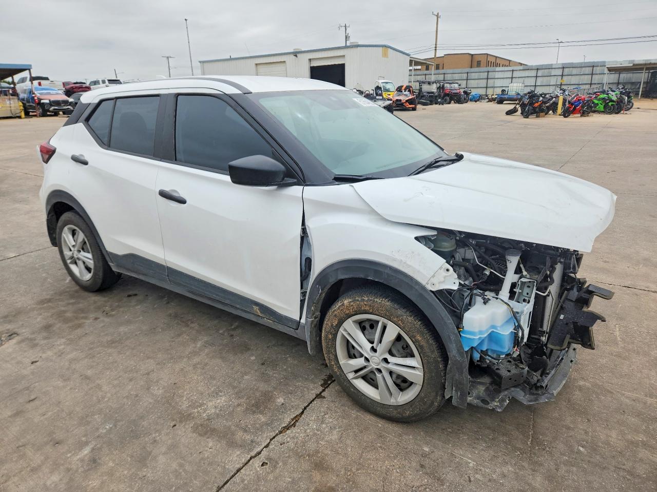 Nissan Kicks Play S