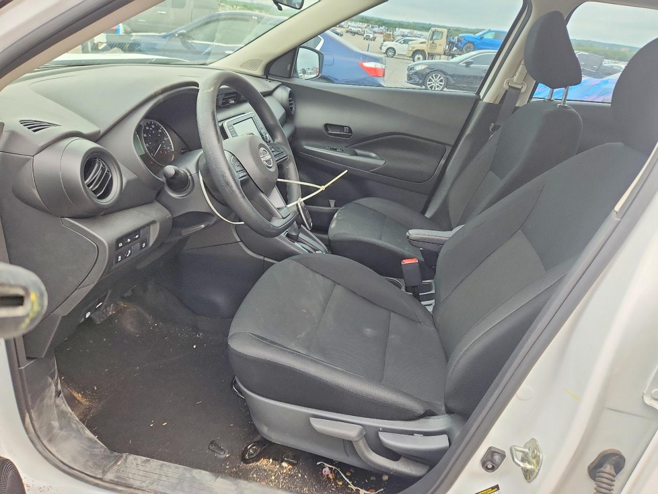 Nissan Kicks Play S