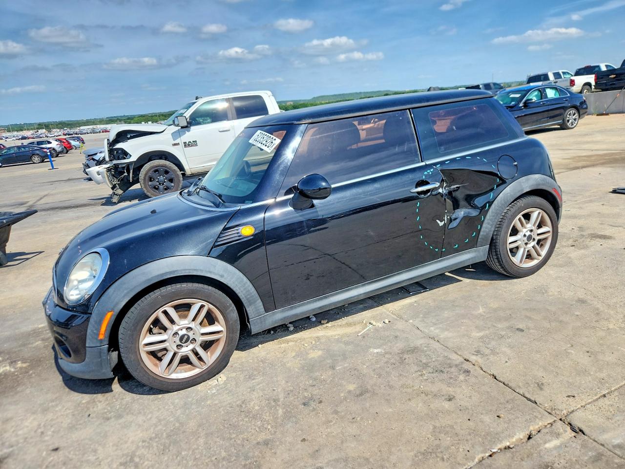 Salvage MINI Cooper Image