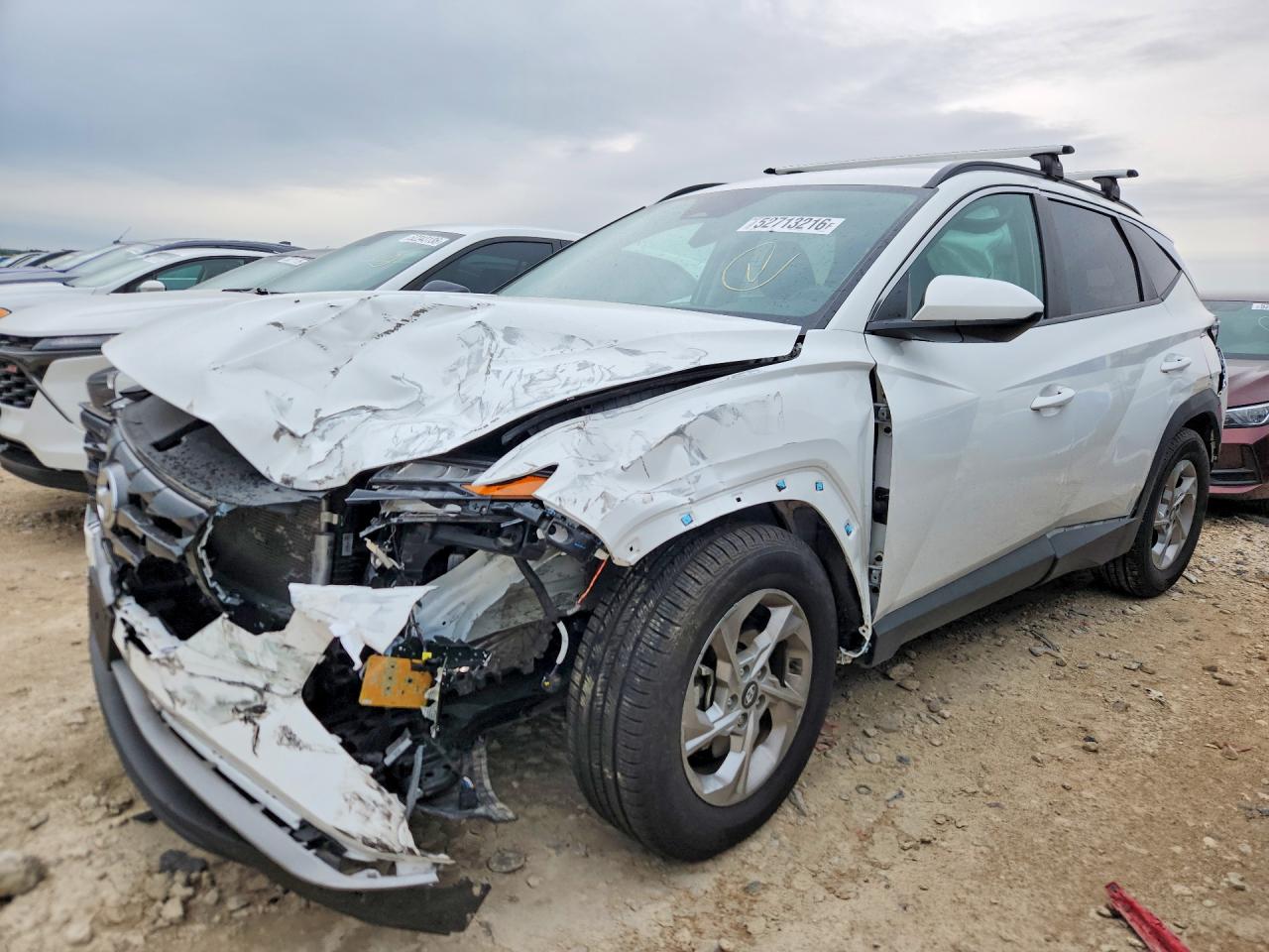 Salvage Hyundai TUCSON Image