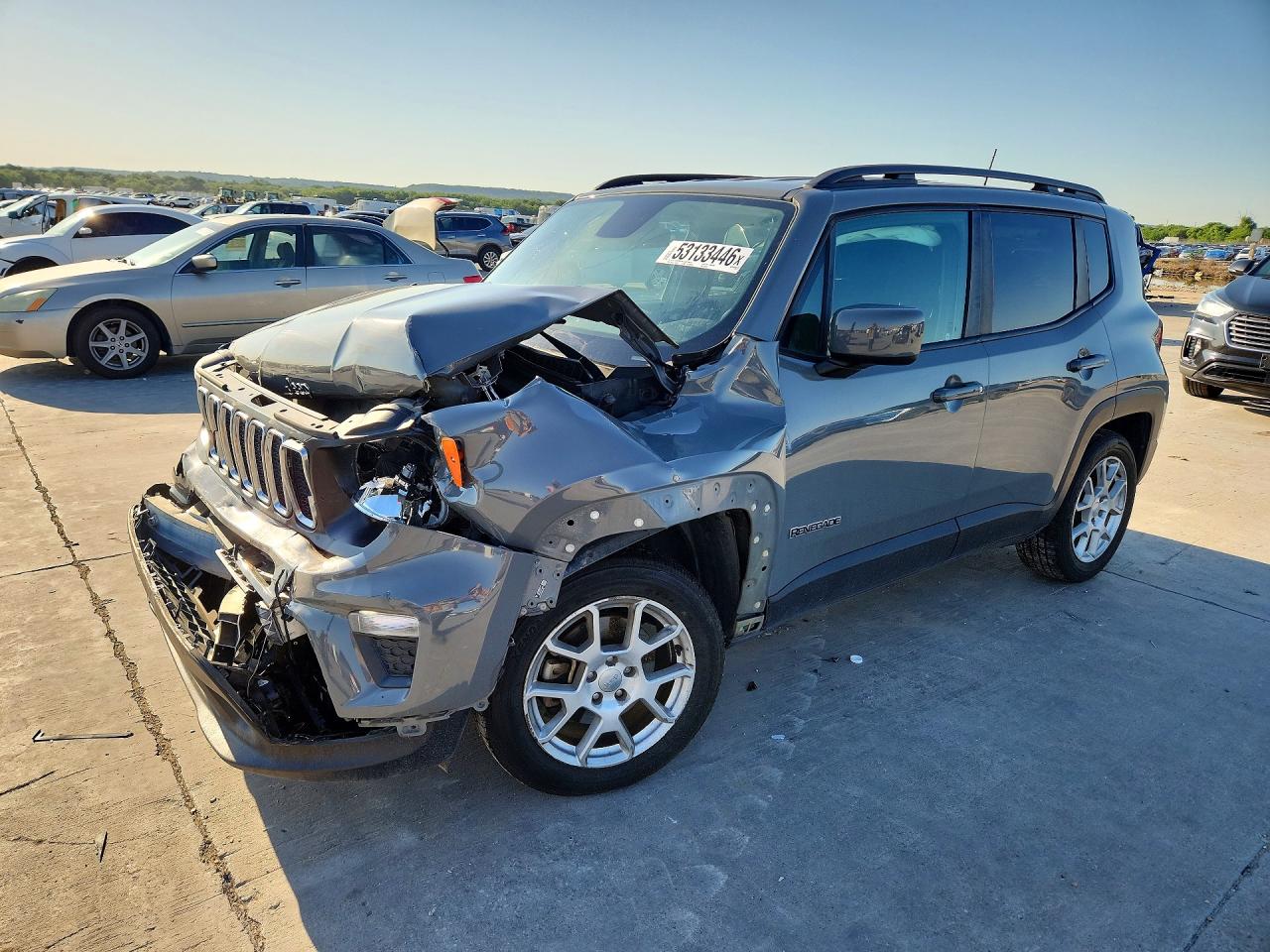 Salvage Jeep Renegade Image