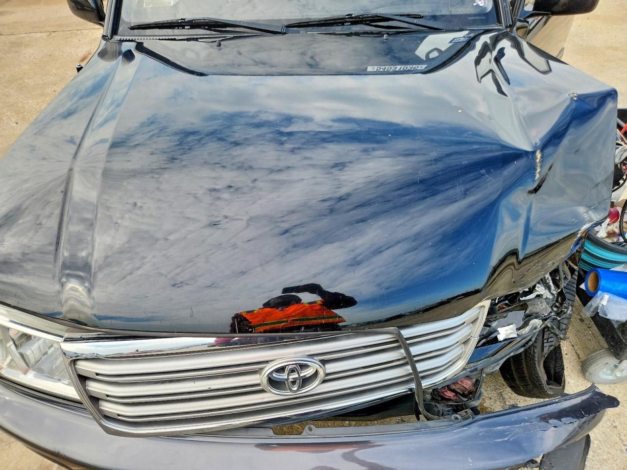 Toyota Land Cruis Base