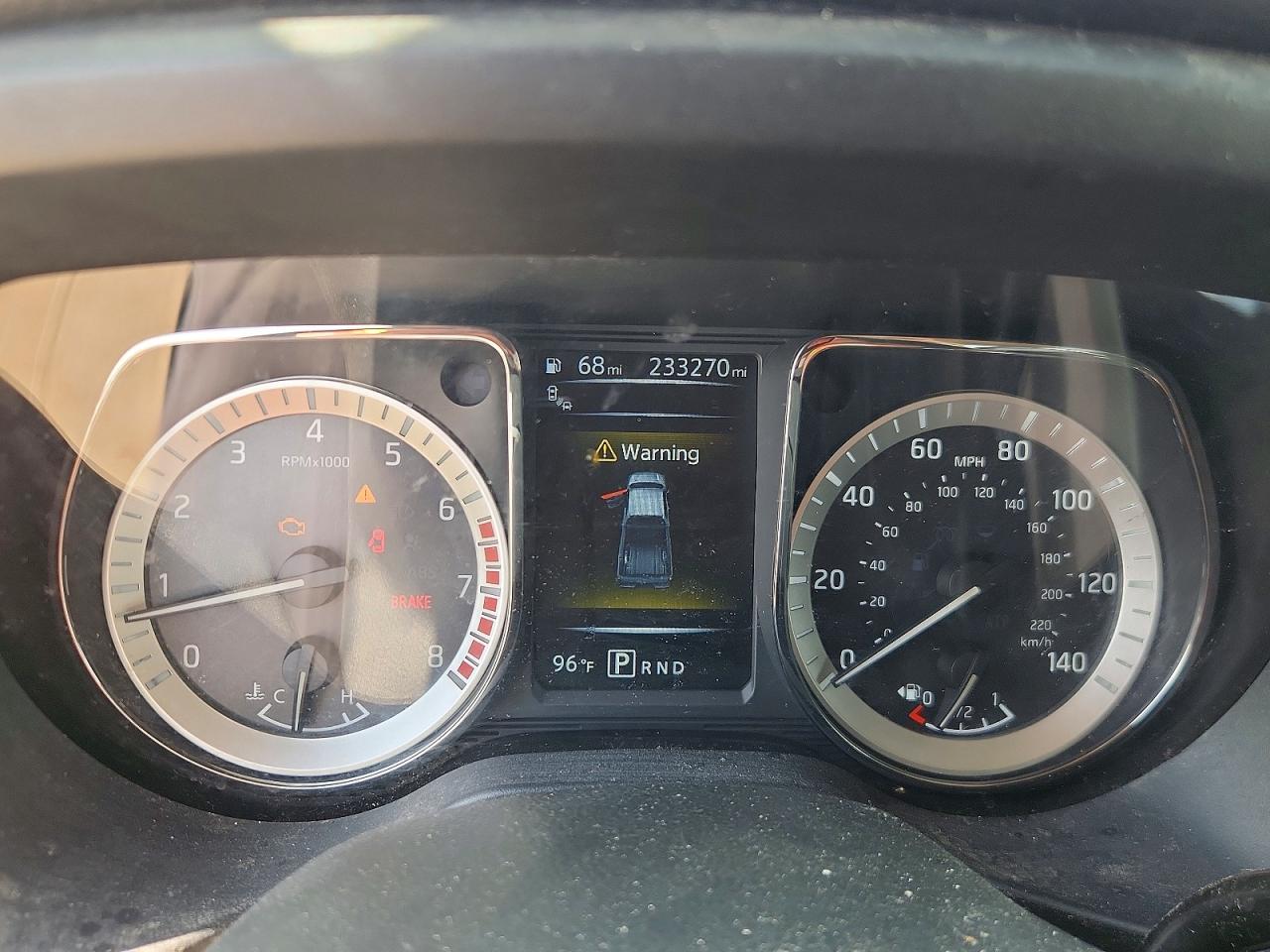 Nissan Titan Sv
