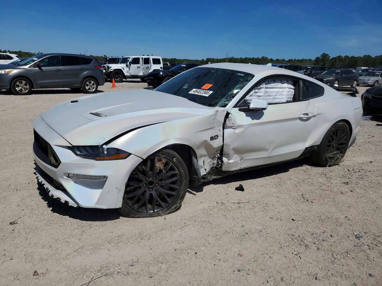 Salvage Ford Mustang Image