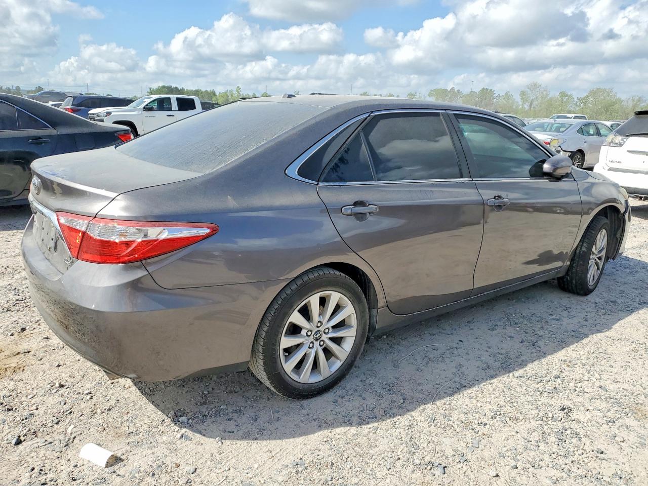Toyota Camry Xle
