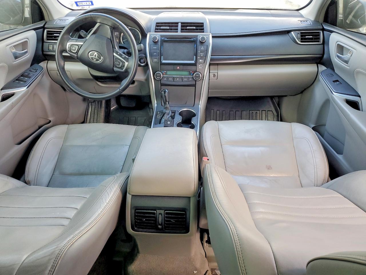 Toyota Camry Xle