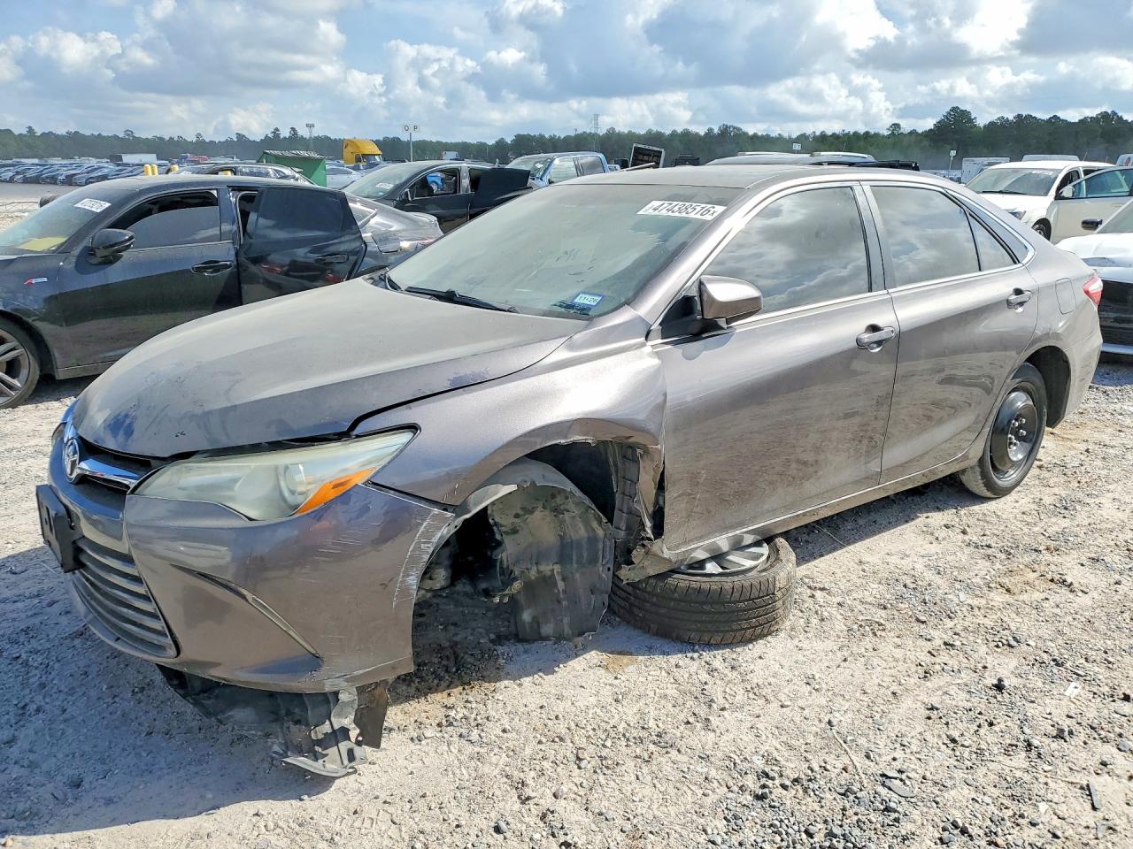 Salvage Toyota Camry Image