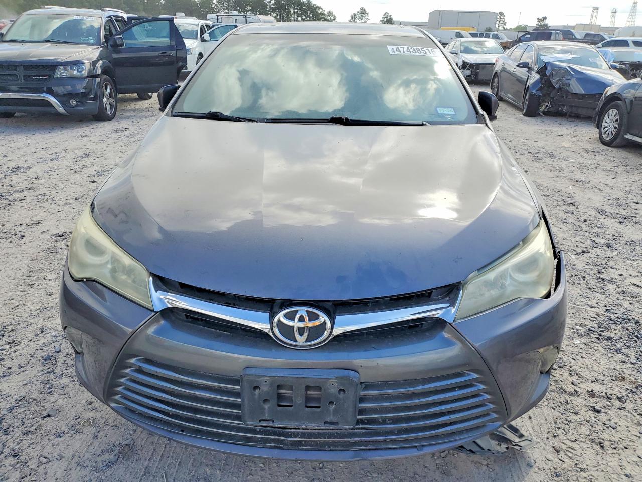 Toyota Camry Xle