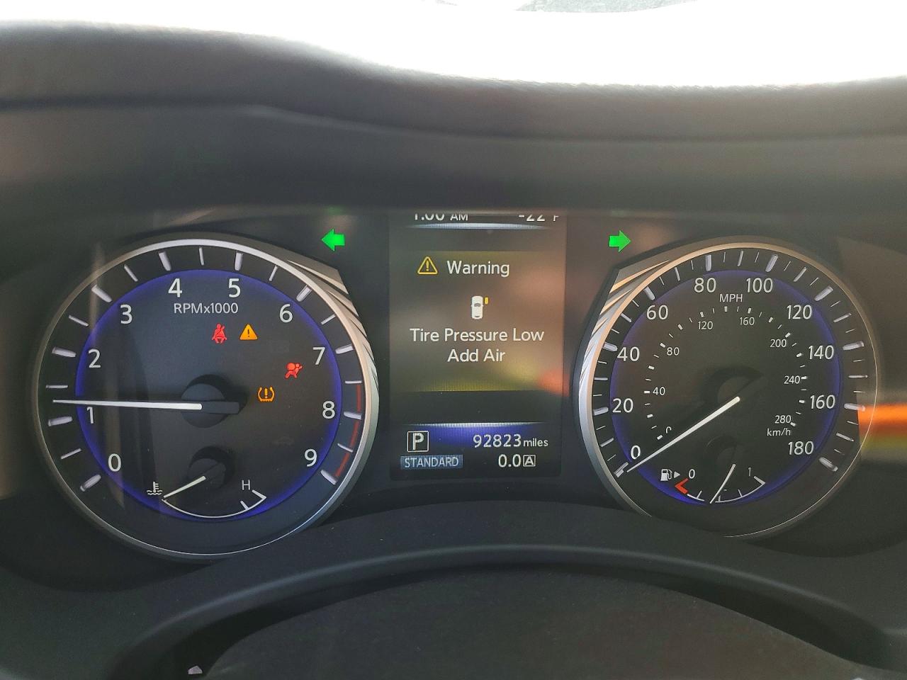 INFINITI Q50 Premium