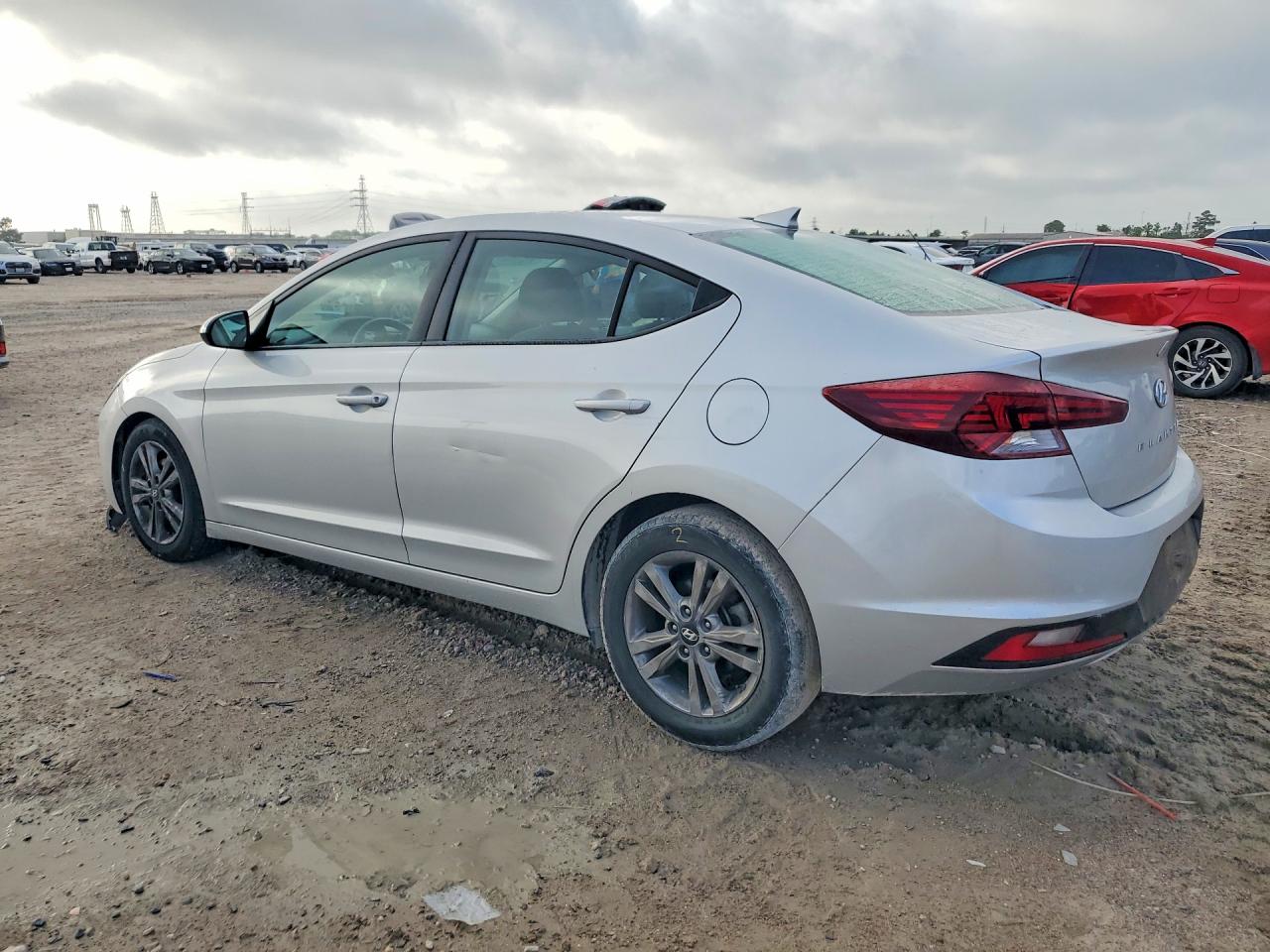 Hyundai ELANTRA Sel