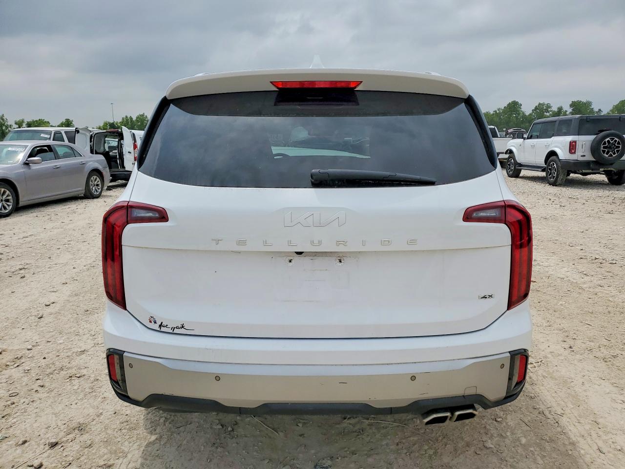 Kia Telluride S