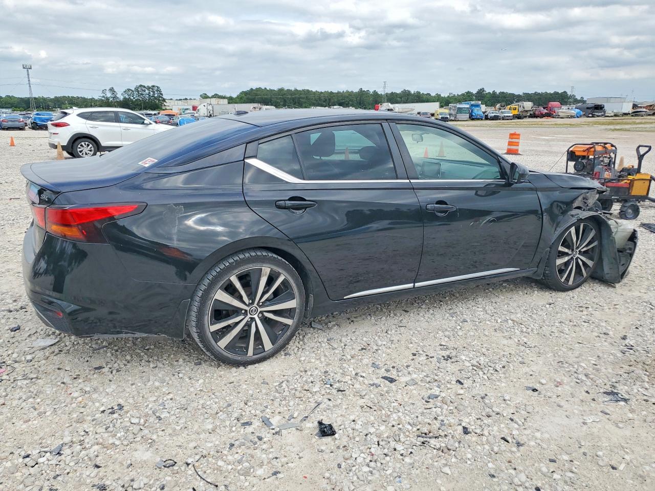 Nissan Altima Sr