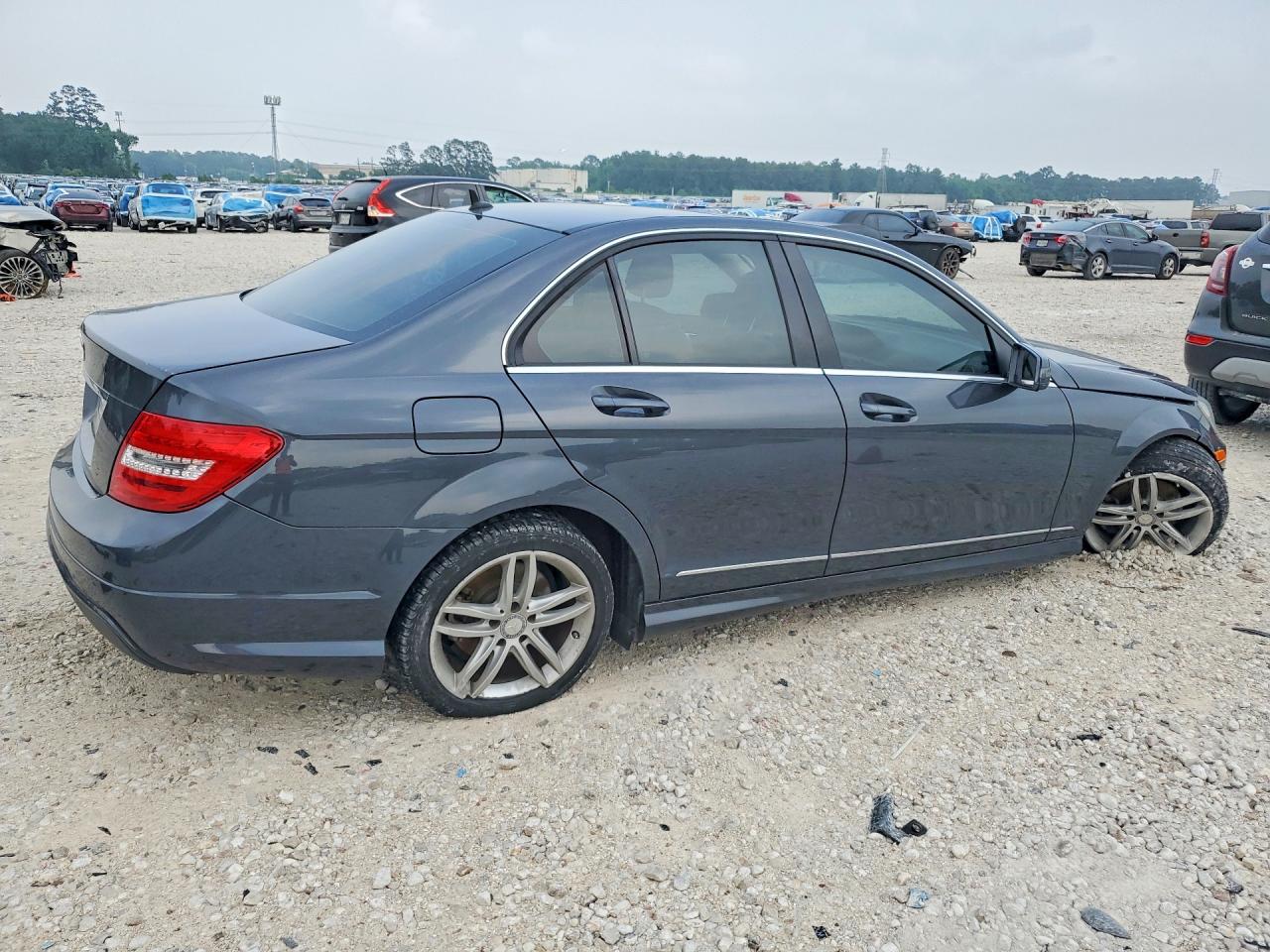 Mercedes-Benz C-Class 250