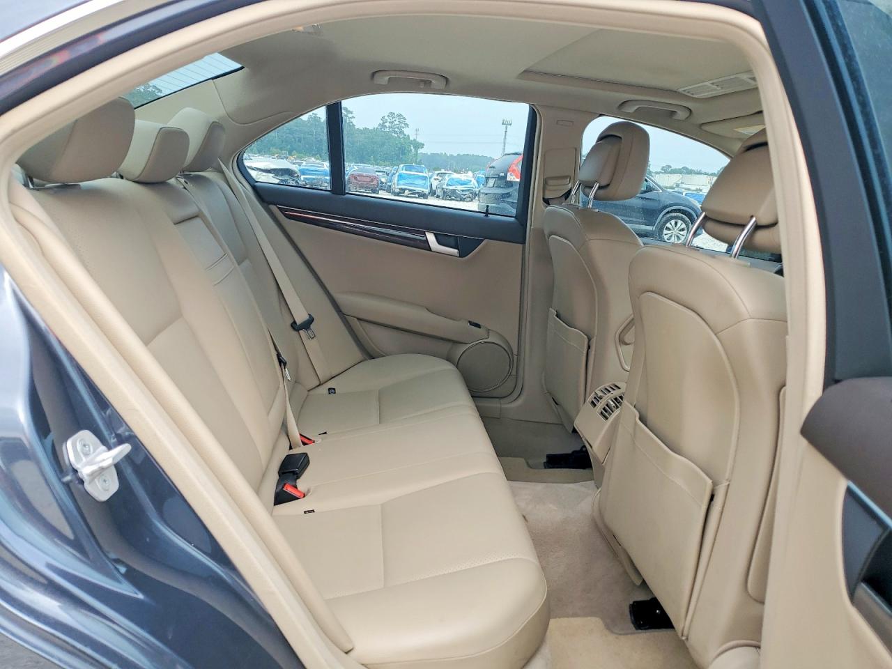 Mercedes-Benz C-Class 250