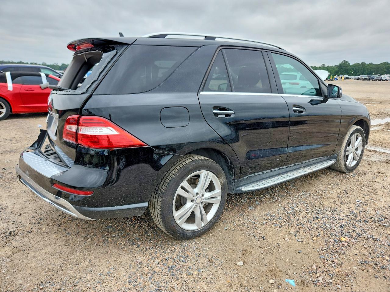 Mercedes-Benz M-Class 350