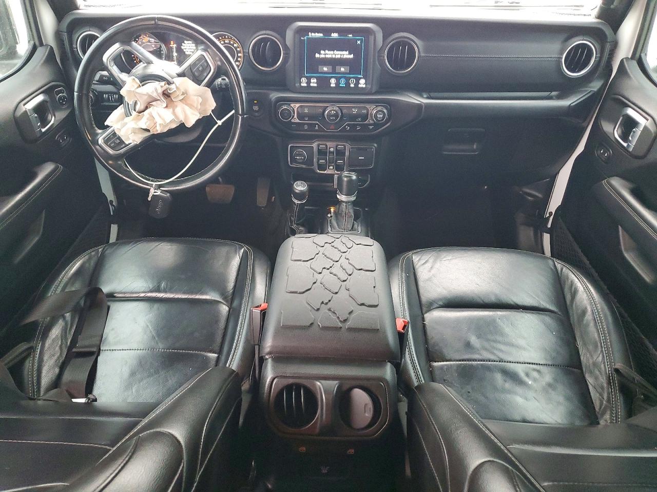 Jeep Wrangler Sahara