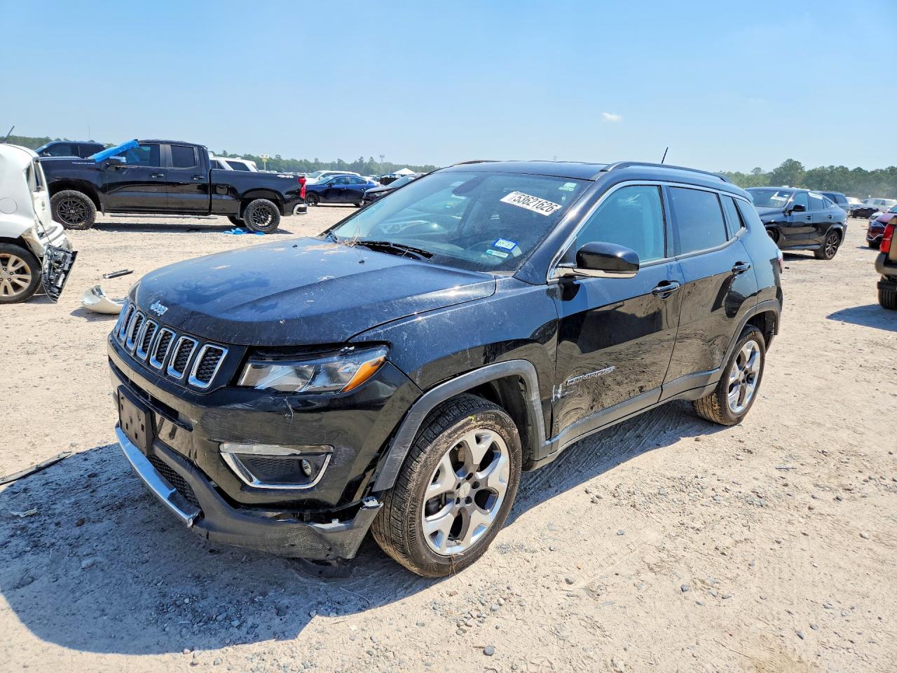 Salvage Jeep Compass Image