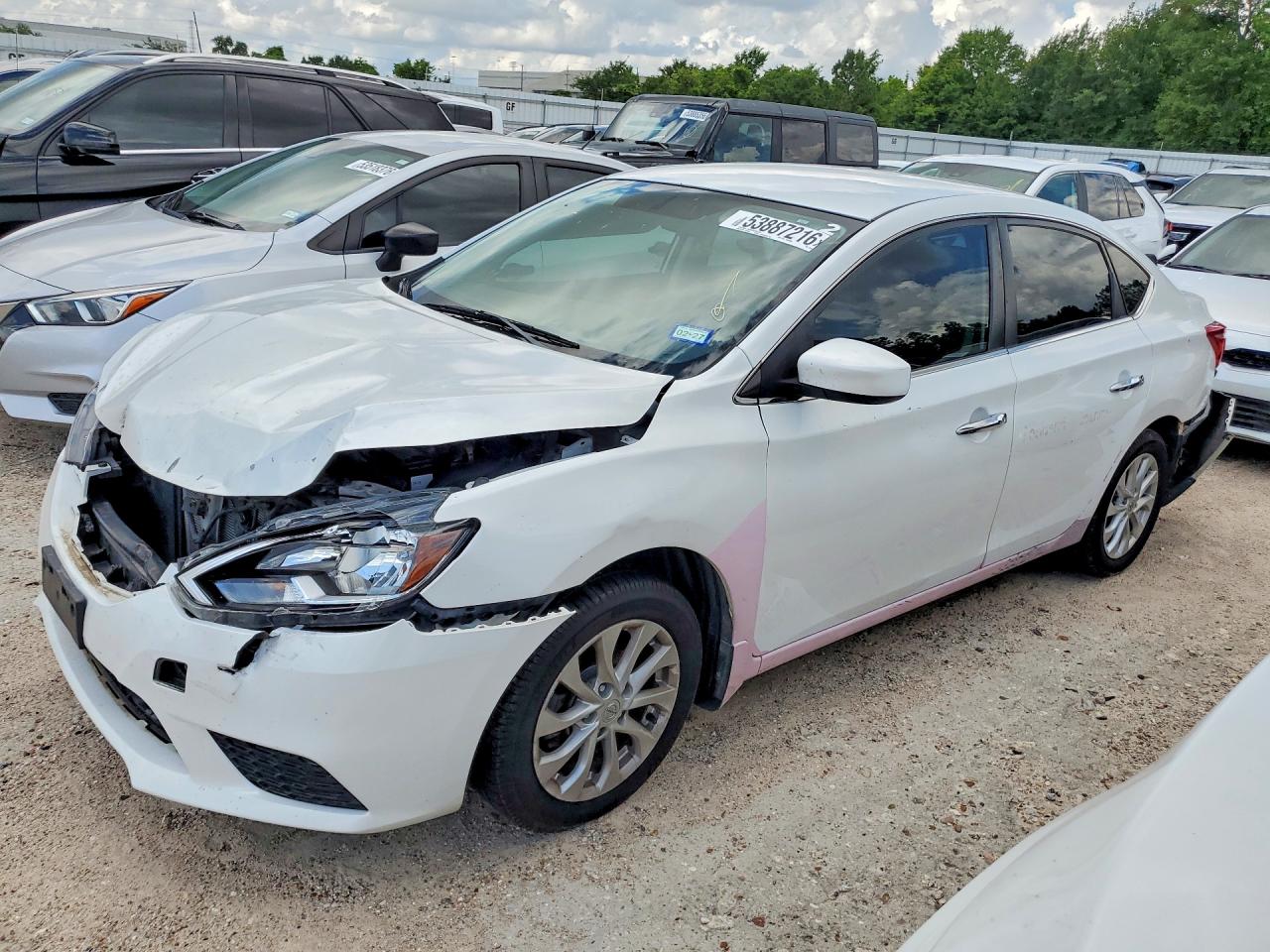 Salvage Nissan Sentra Image
