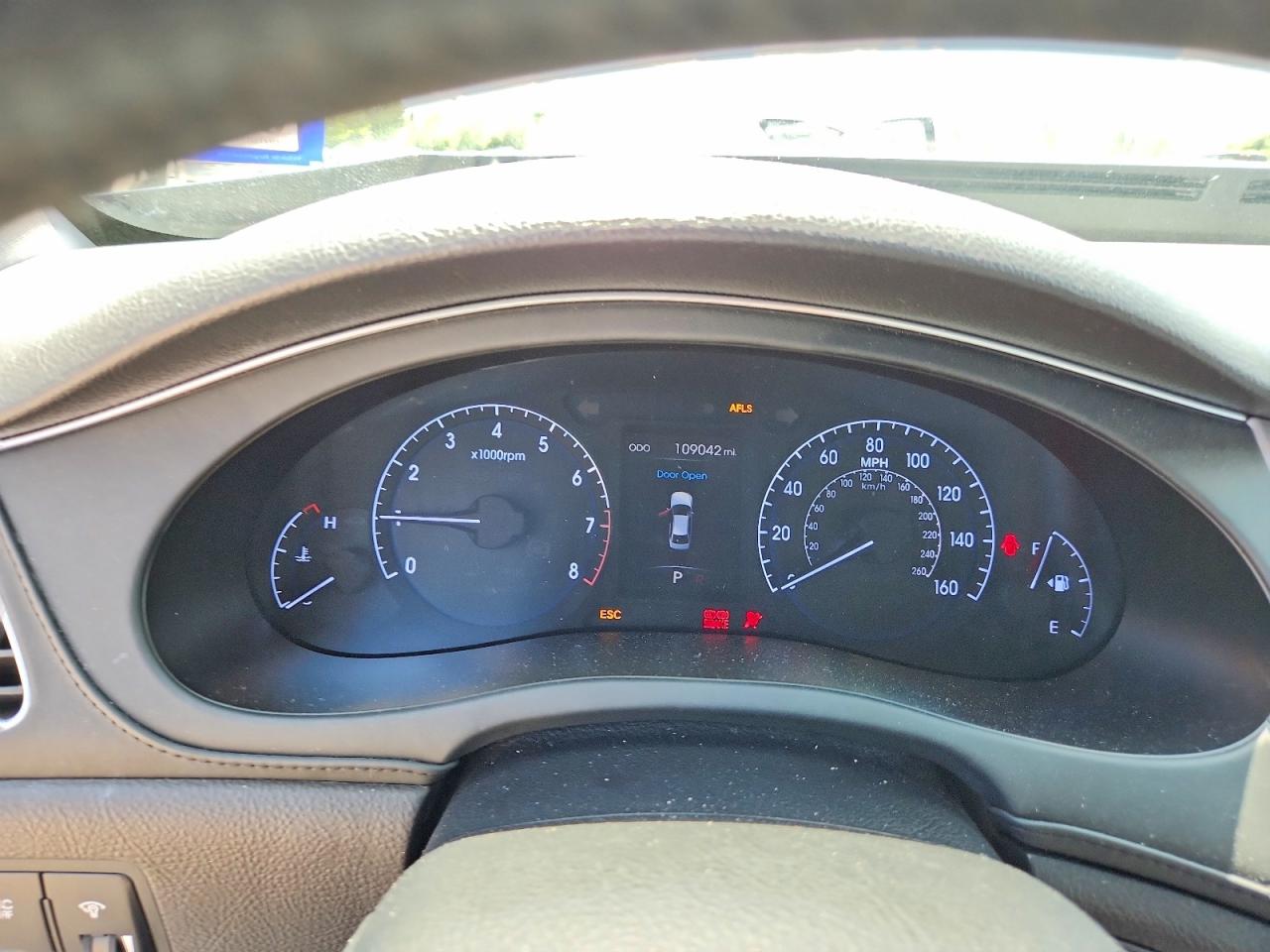 Hyundai Genesis 3.8l