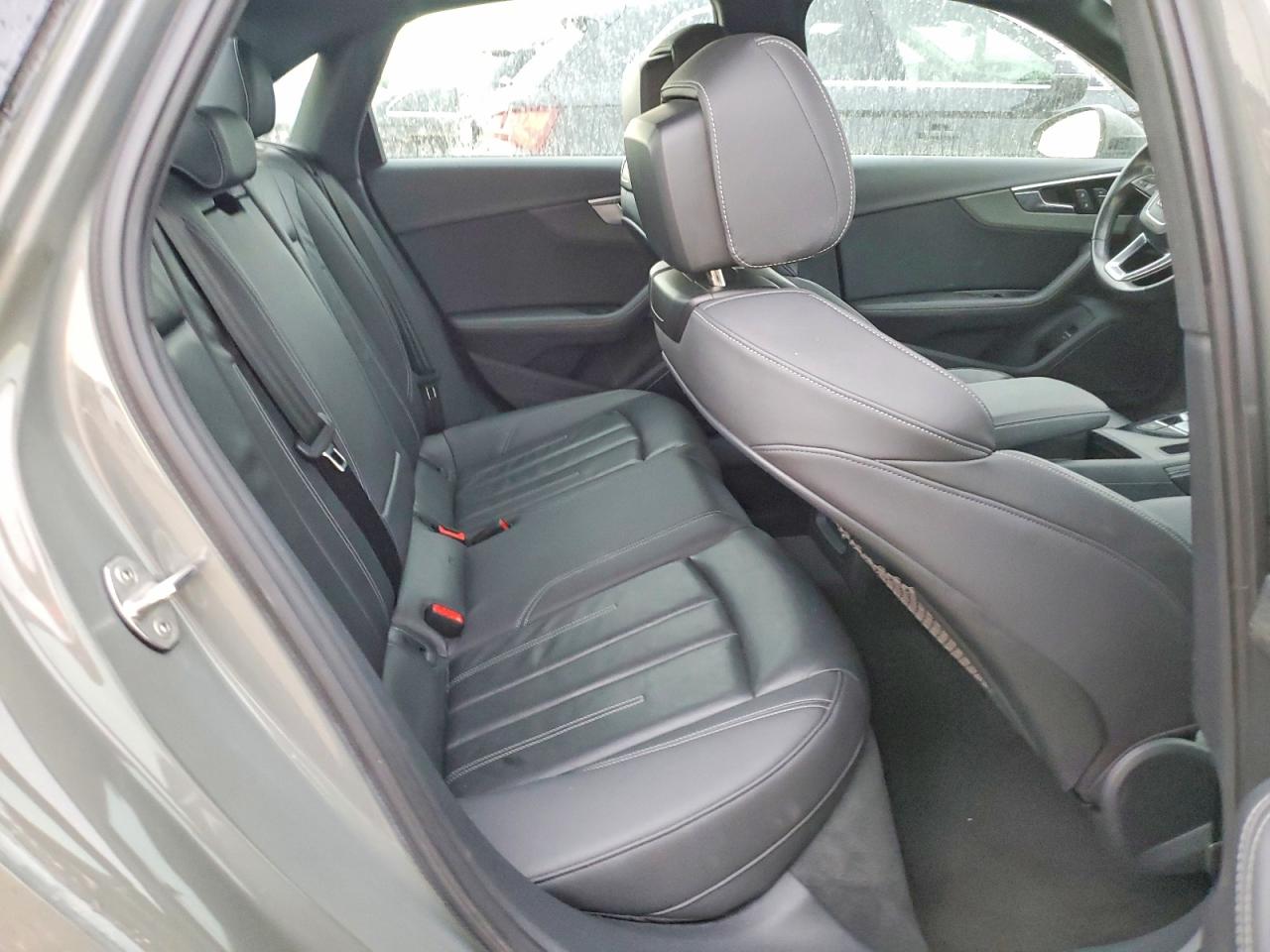 Audi A4 Premium Plus 45