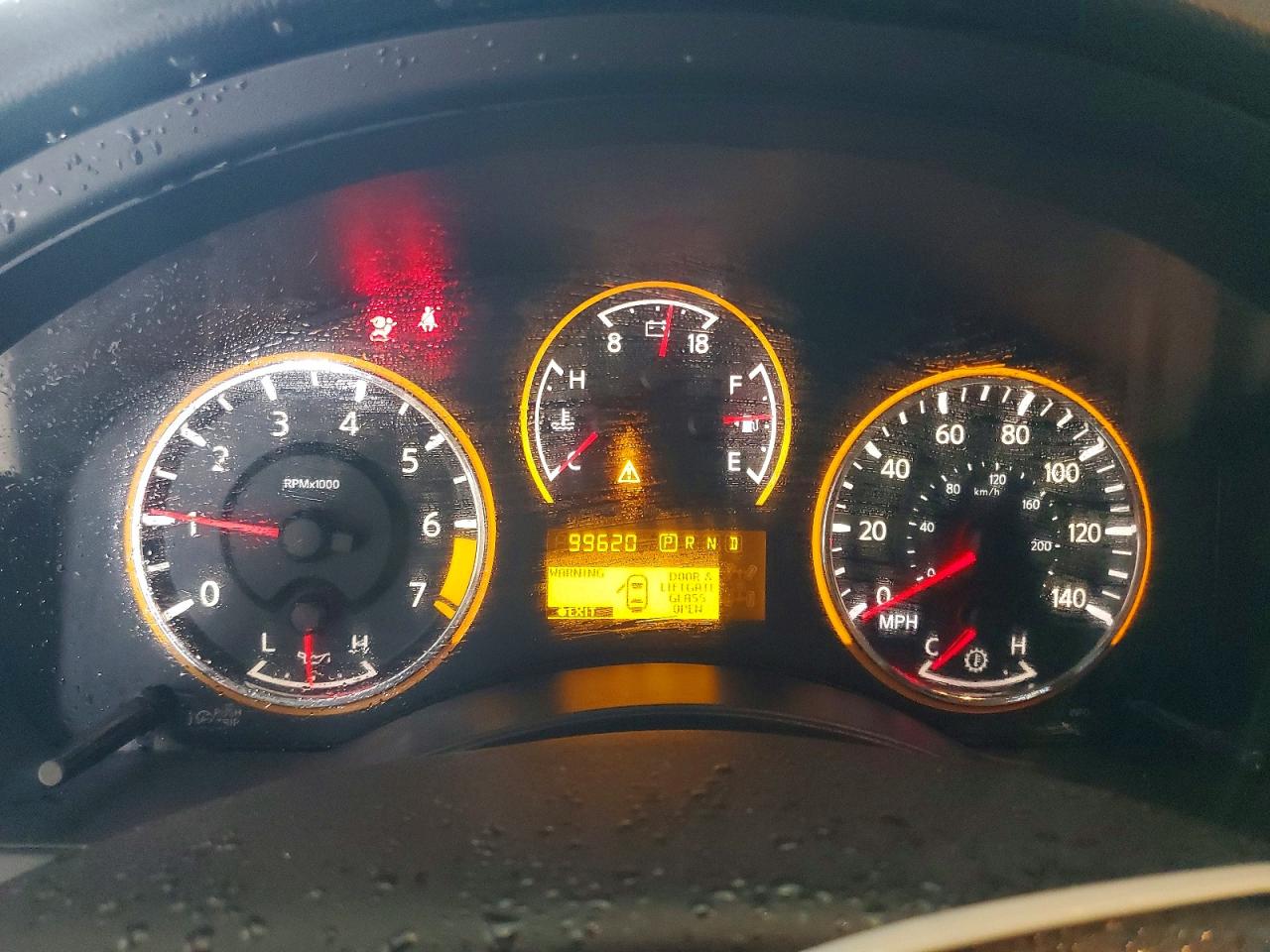 Nissan Armada Sv