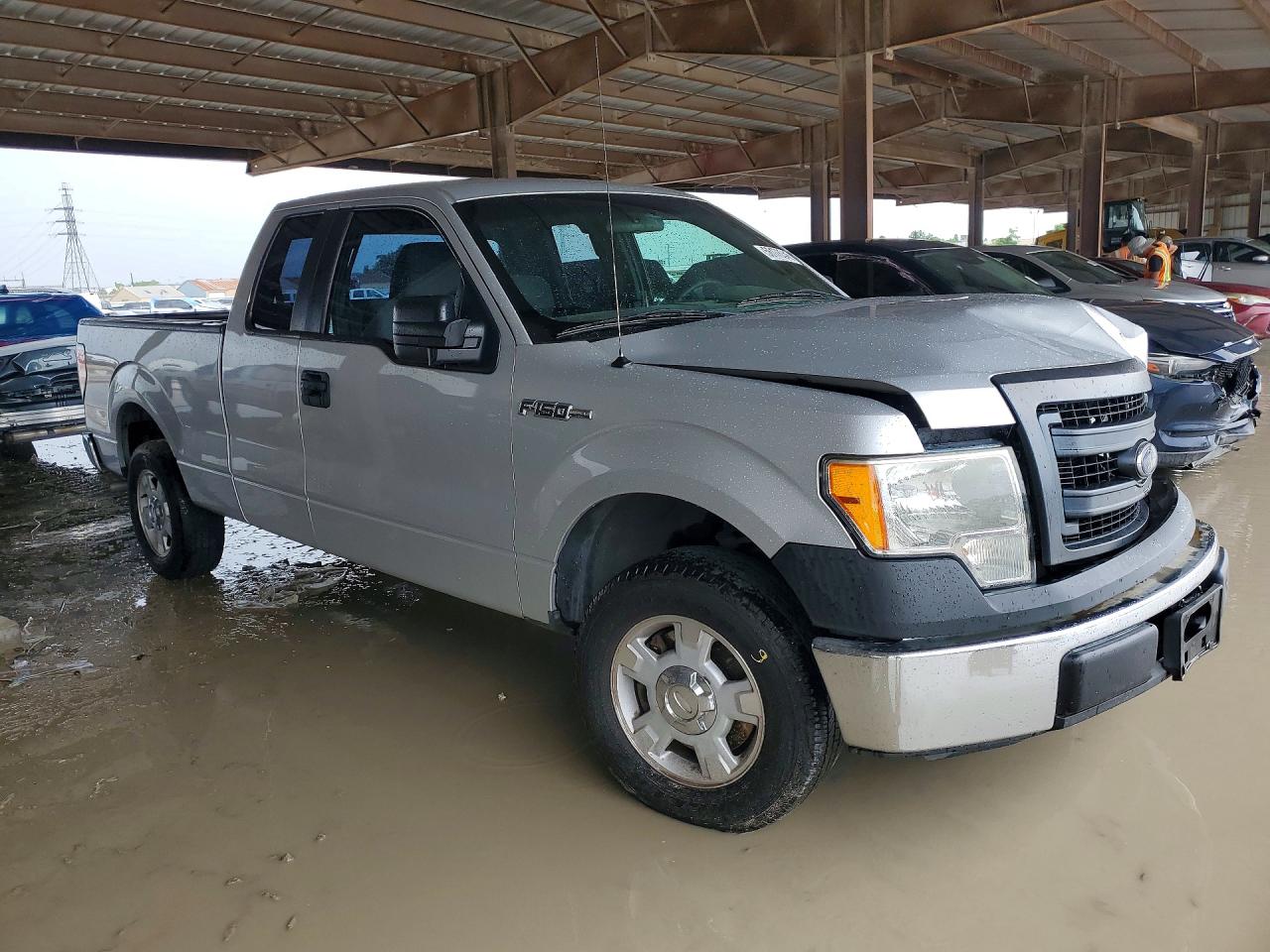 Ford F-150 Super Cab