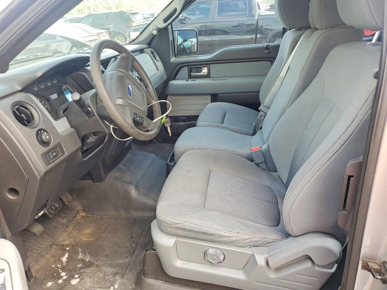 Ford F-150 Super Cab