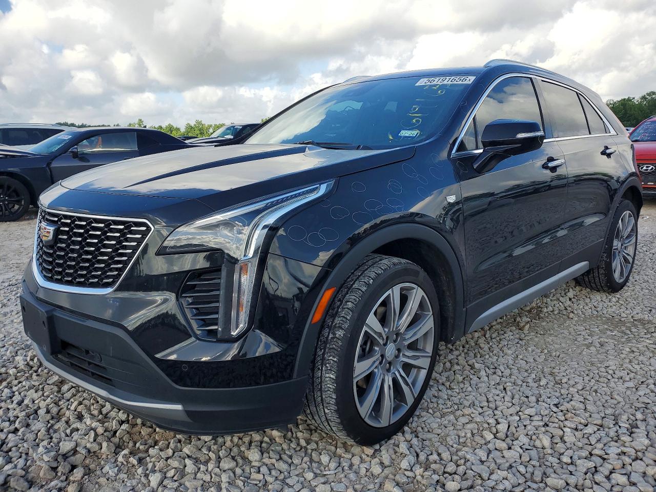 Salvage Cadillac XT4 Image