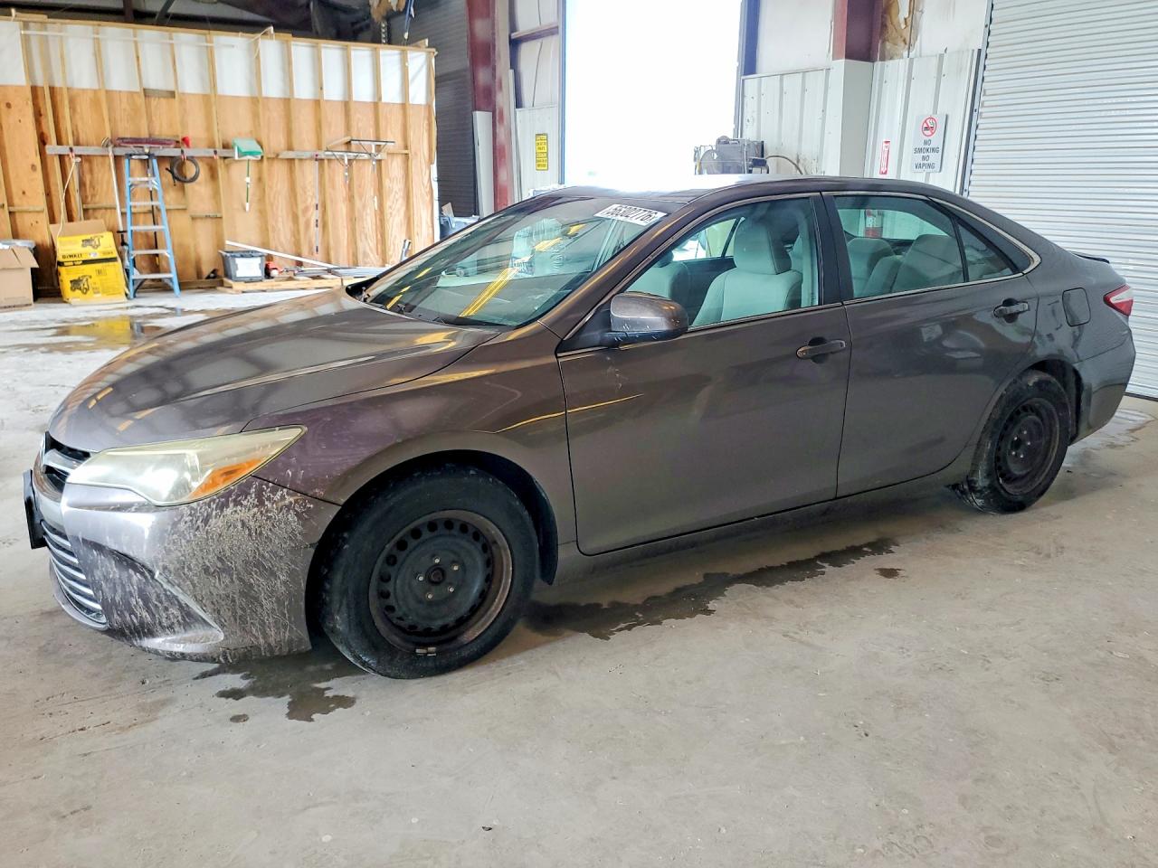 Salvage Toyota Camry Image