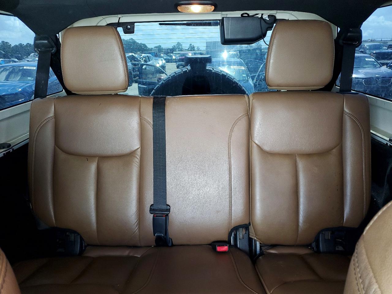 Jeep Wrangler Sahara