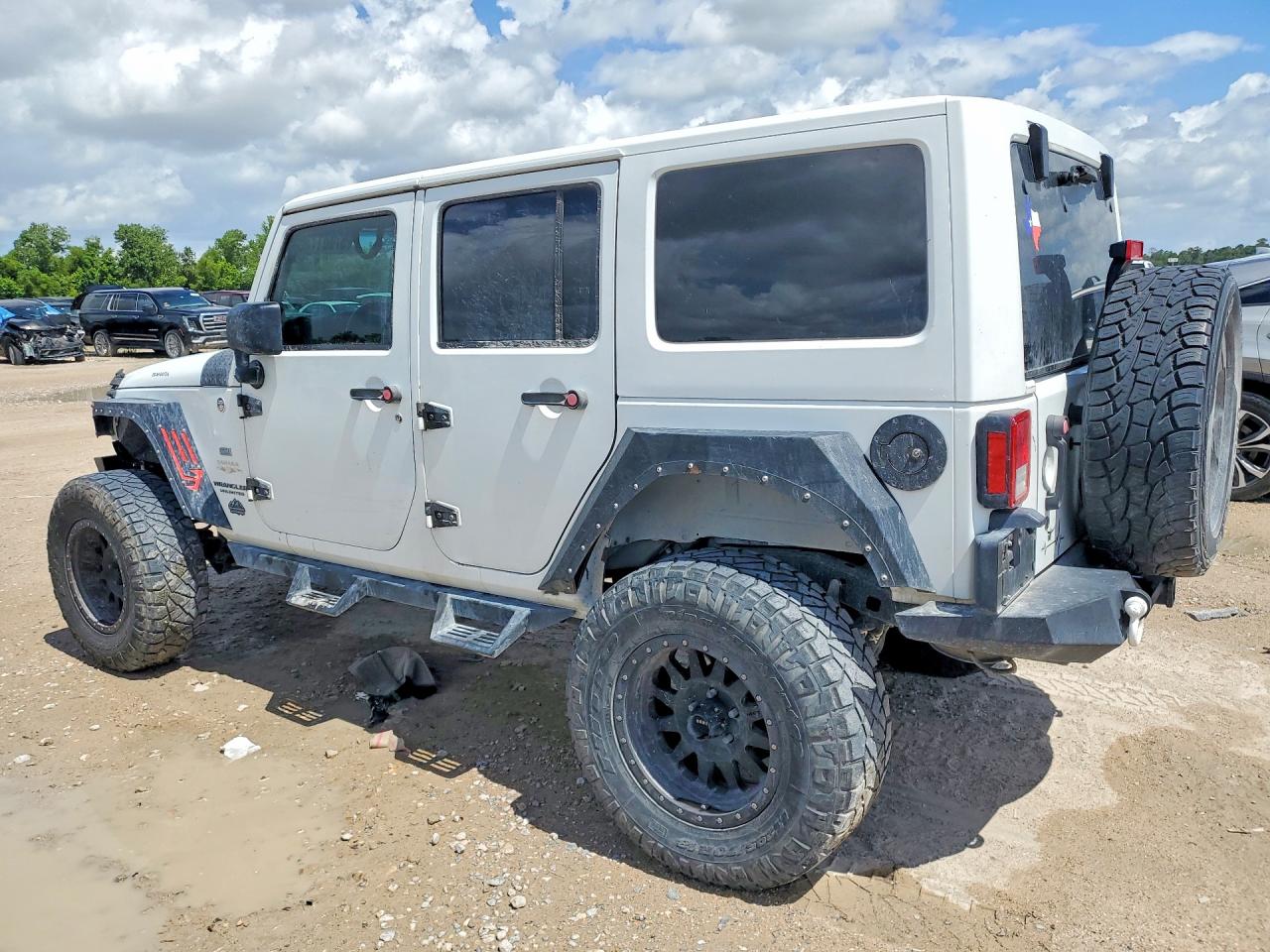 Jeep Wrangler Sahara