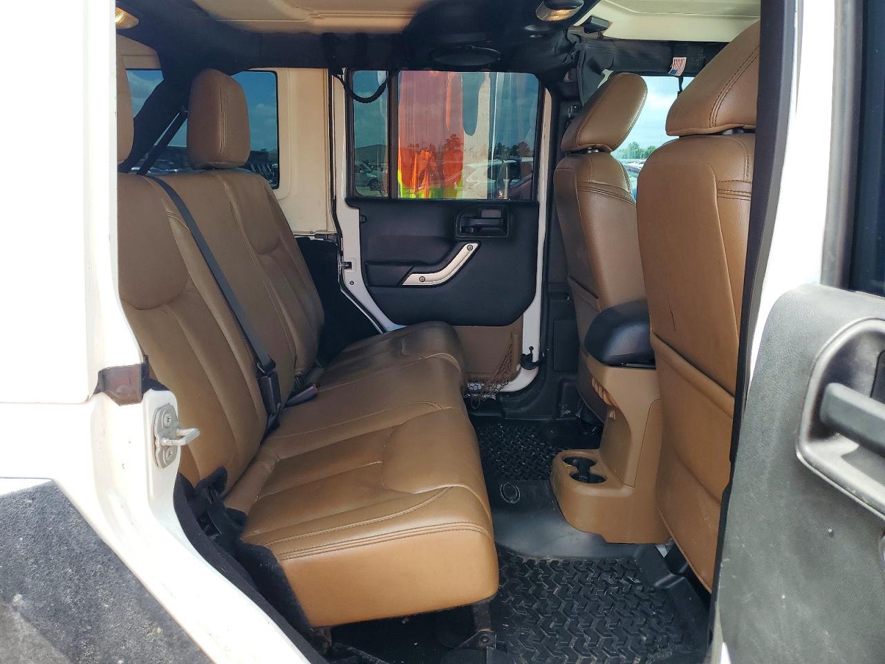 Jeep Wrangler Sahara