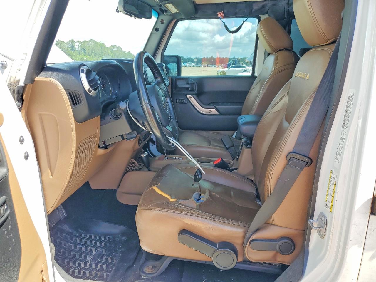 Jeep Wrangler Sahara