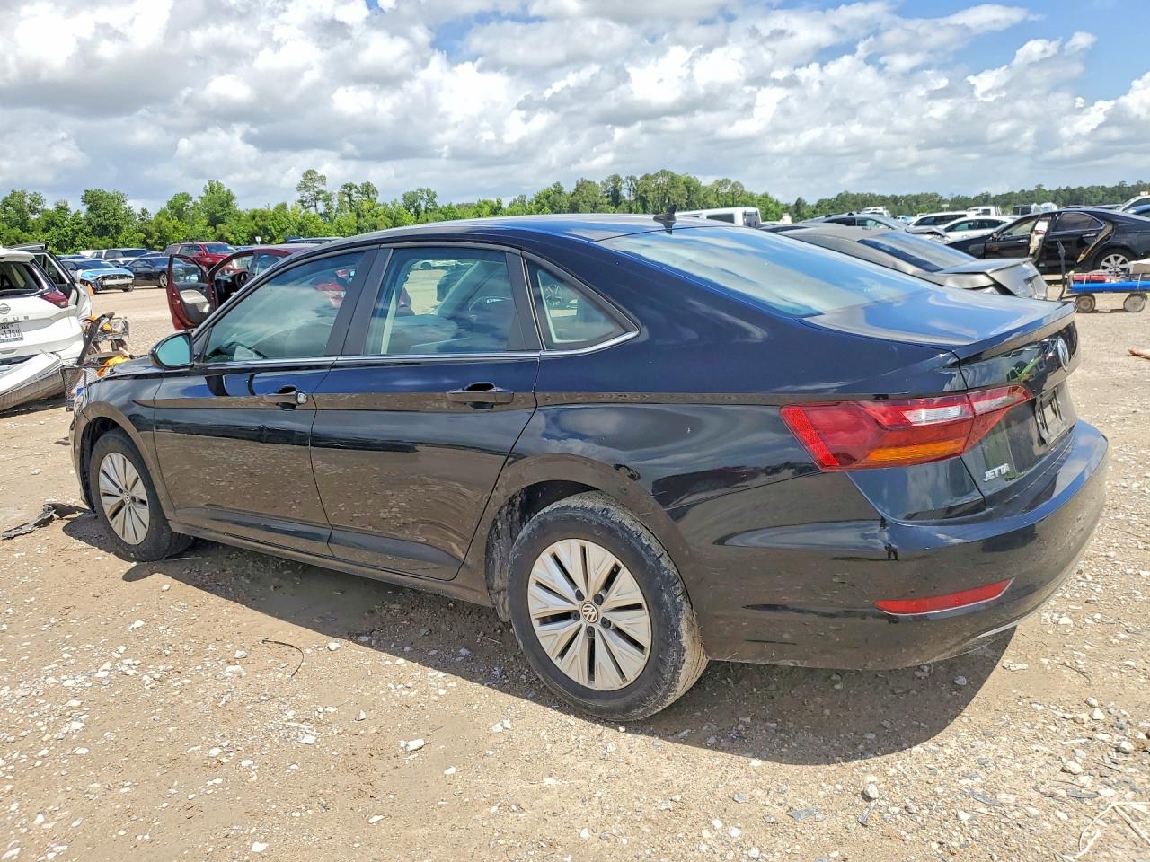 Volkswagen Jetta S