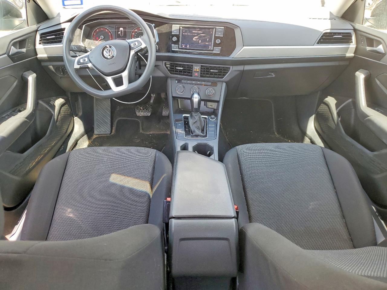 Volkswagen Jetta S