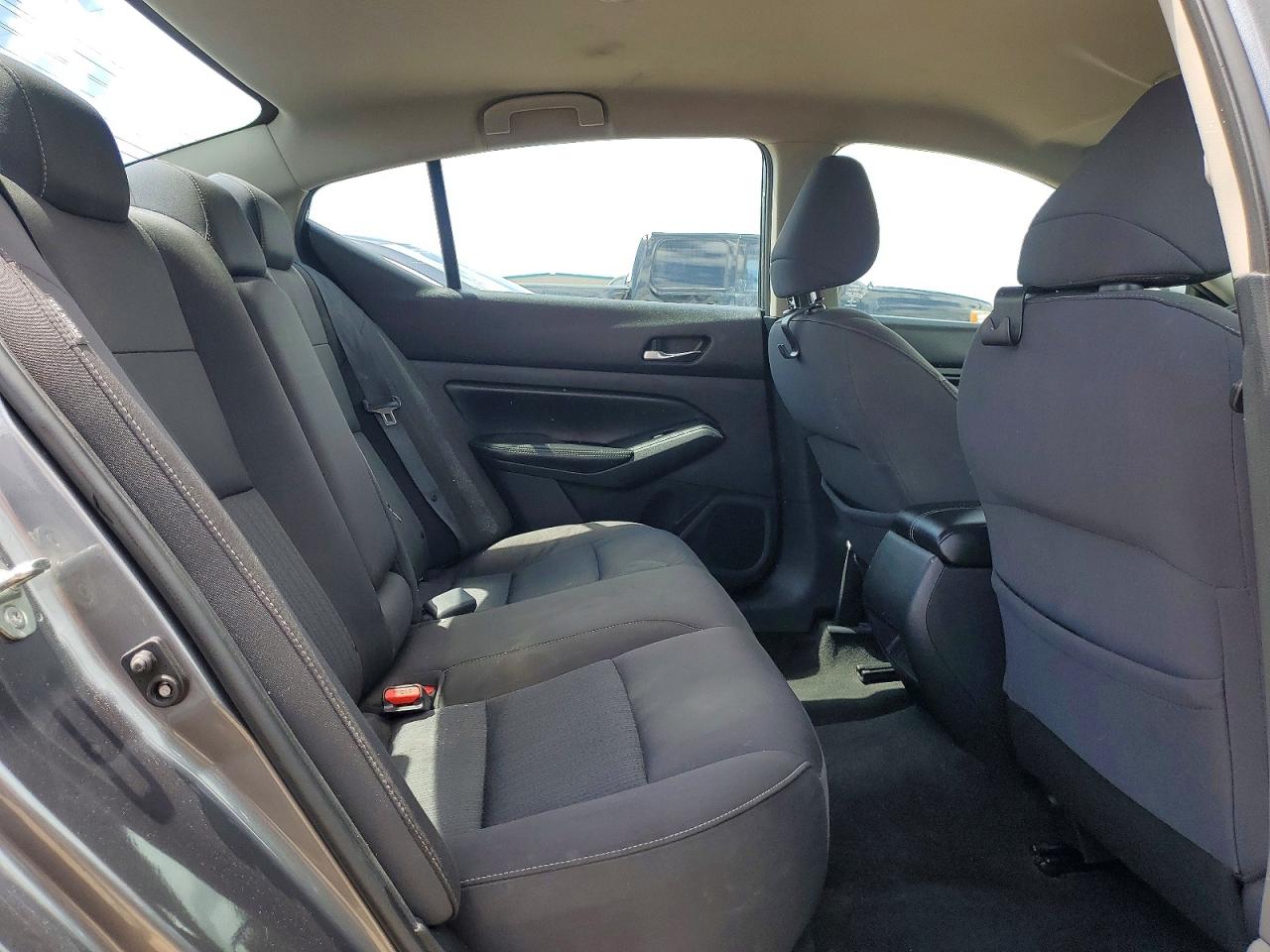 Nissan Altima S