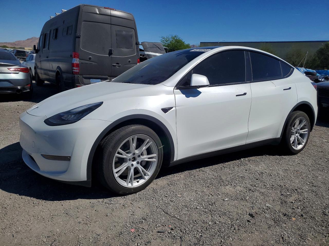 Salvage Tesla Model Y Image