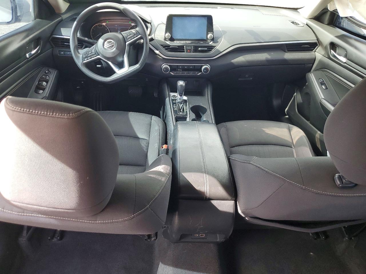 Nissan Altima S