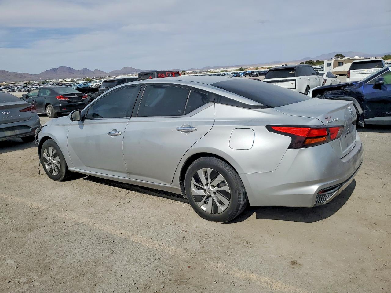Nissan Altima S
