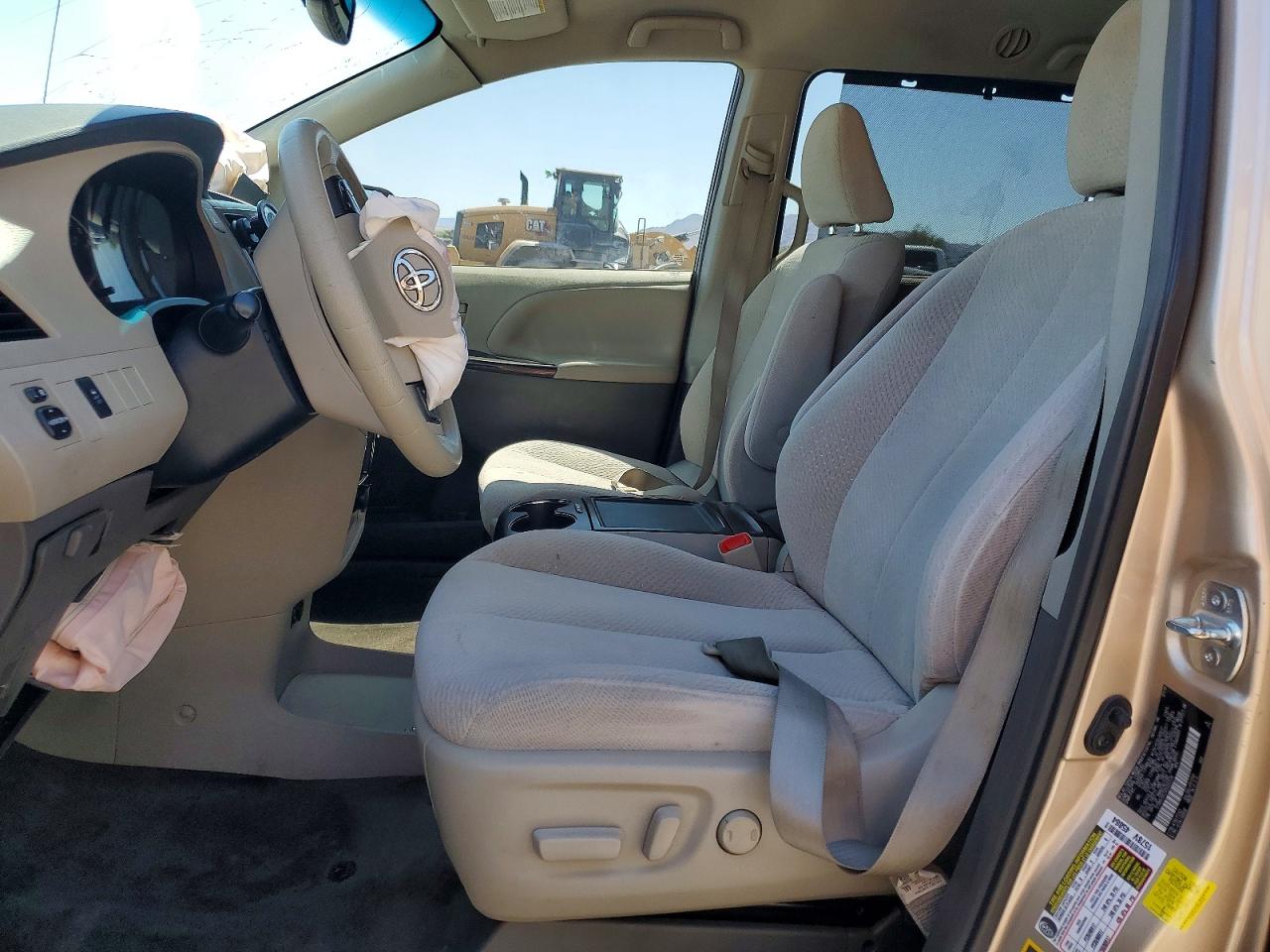 Toyota Sienna Le