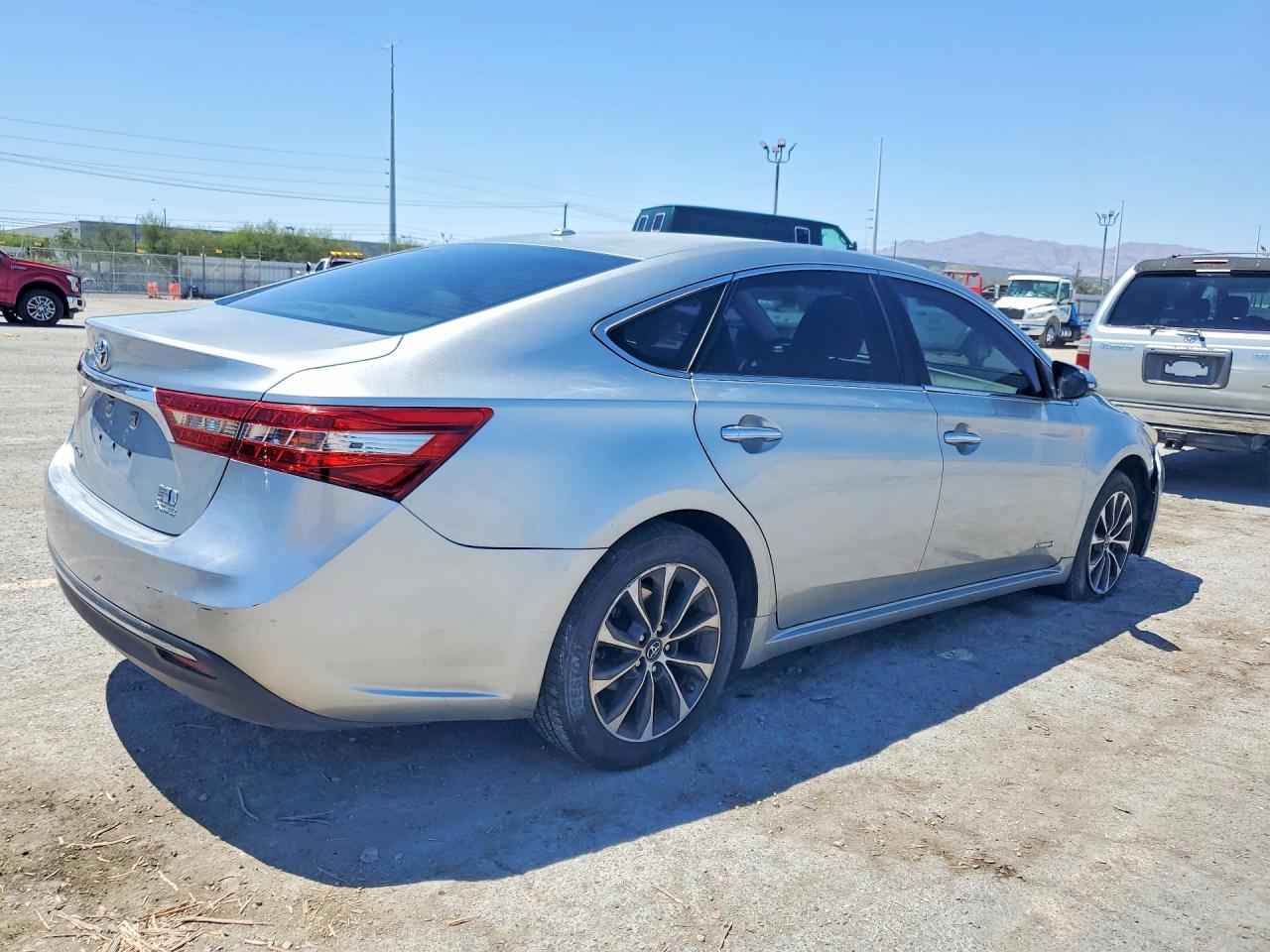 Toyota Avalon Xle Premium