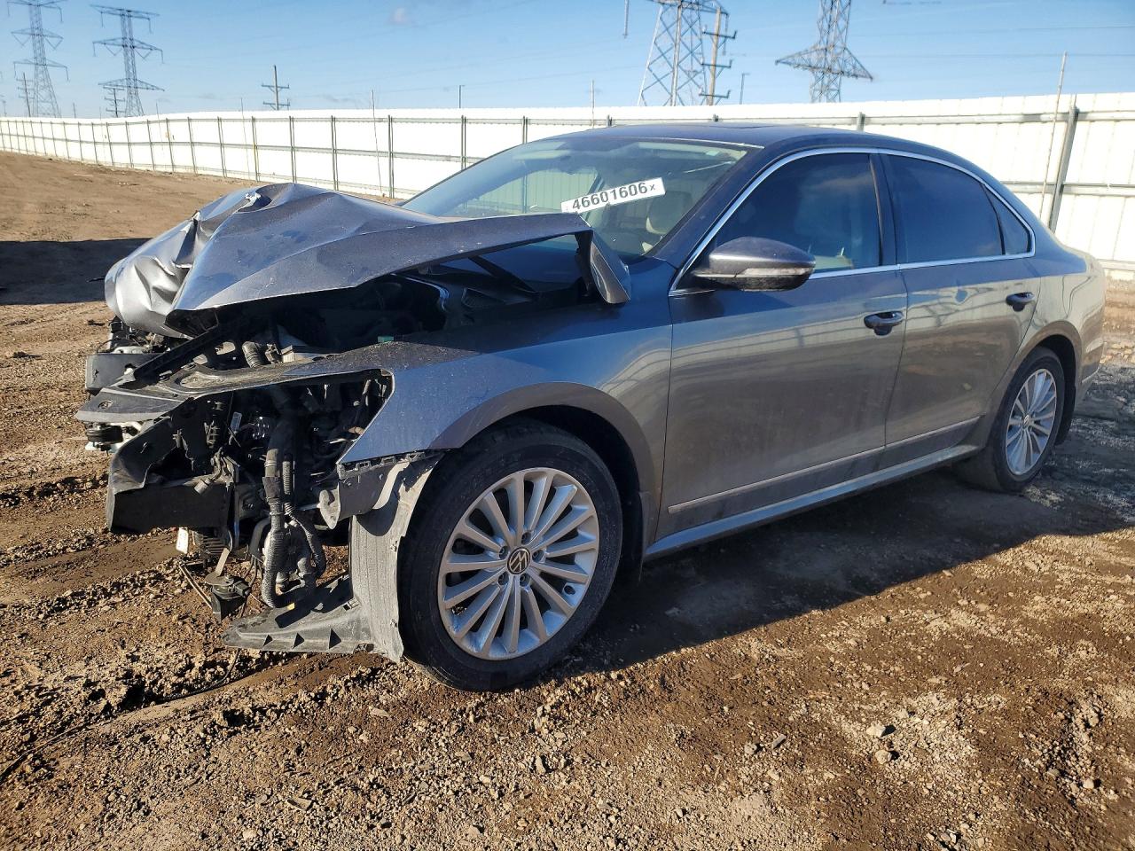 Salvage Volkswagen Passat Image