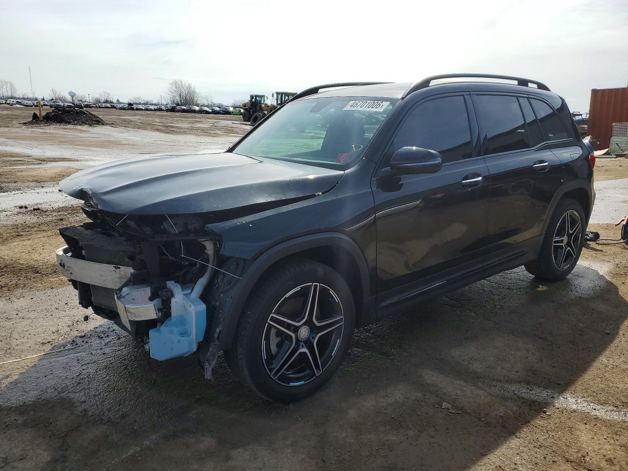 Salvage Mercedes-Benz GLB Image