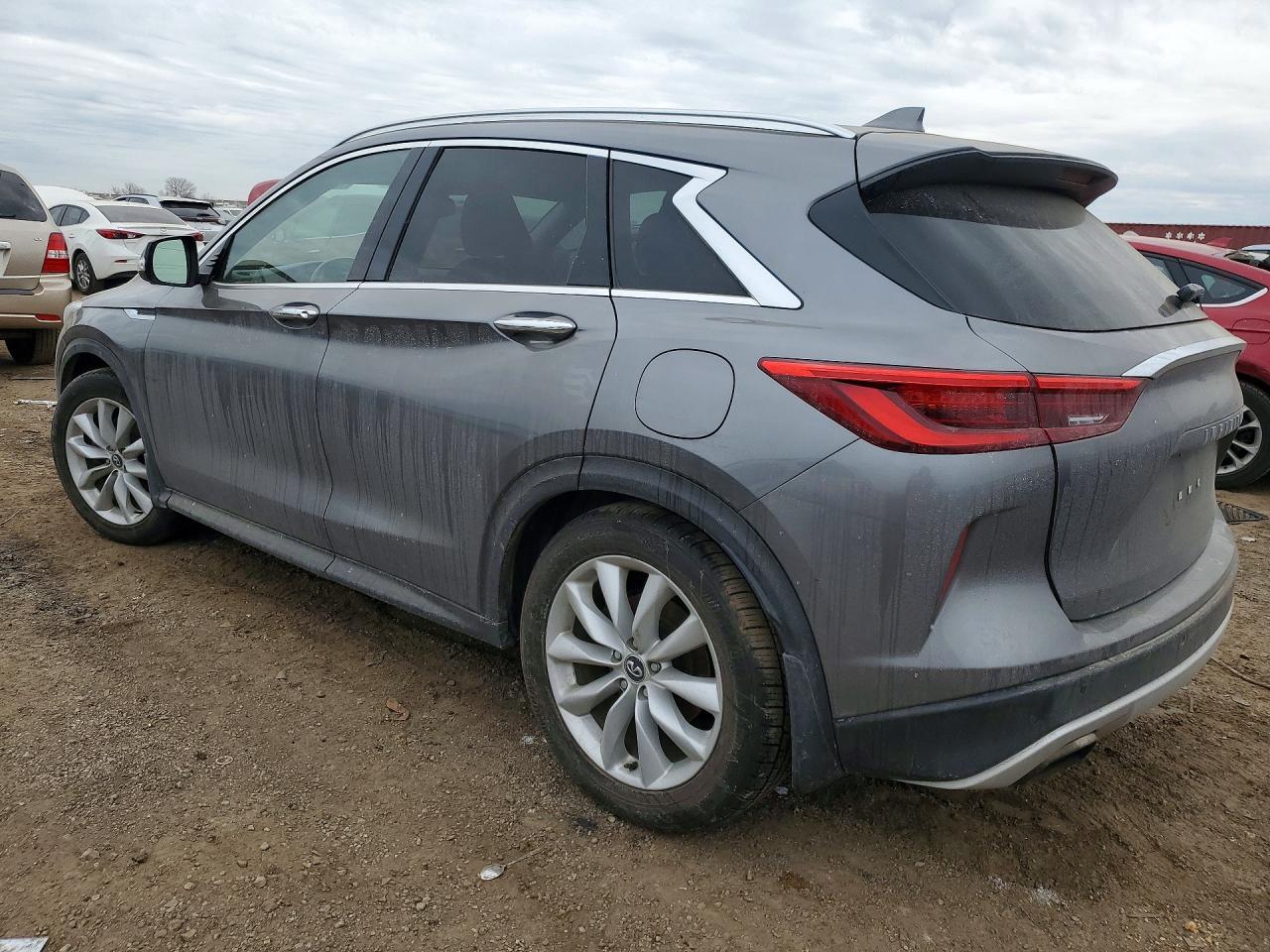 INFINITI Qx Essential